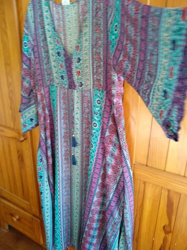 Muito bonito vestido de seda – photo 5